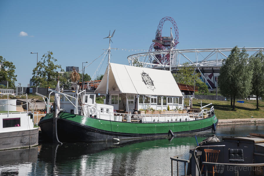 Entire Boat at