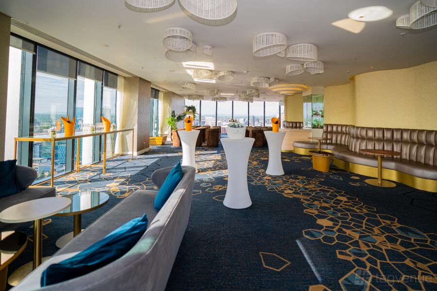Iris Lounge Iris Lounge