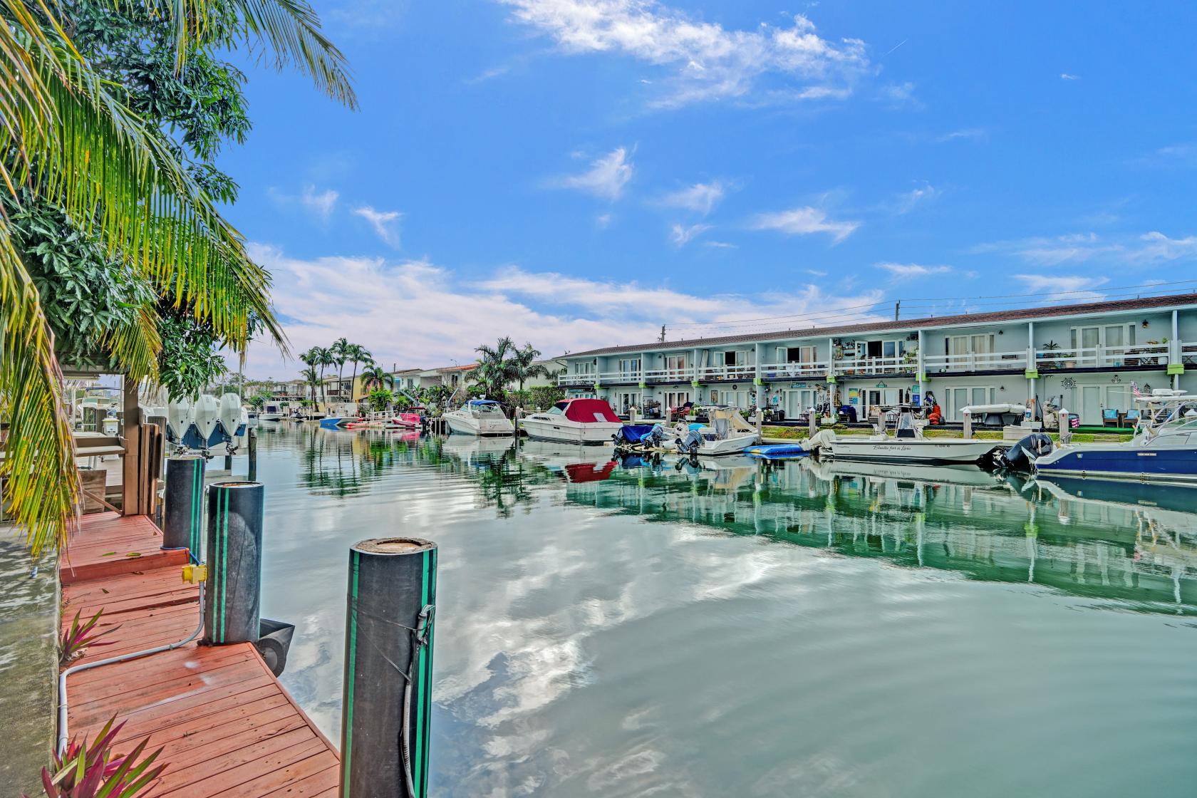 Stunning 5BR House near the water! - Wedding & Event Venue Rental ...