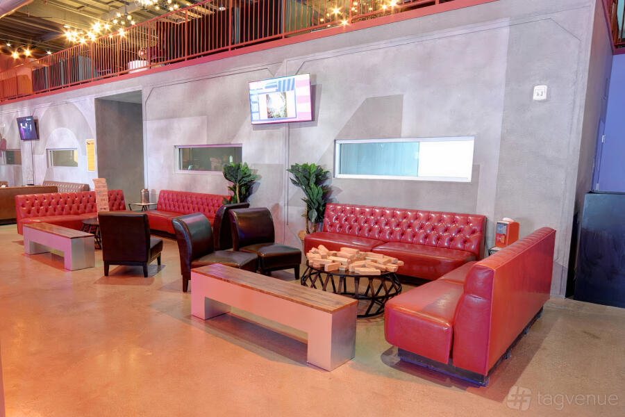 Acrobat Lounges Acrobat Lounges