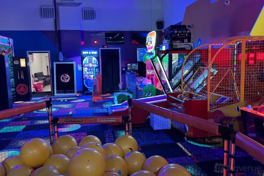 Entire Place Entire Place