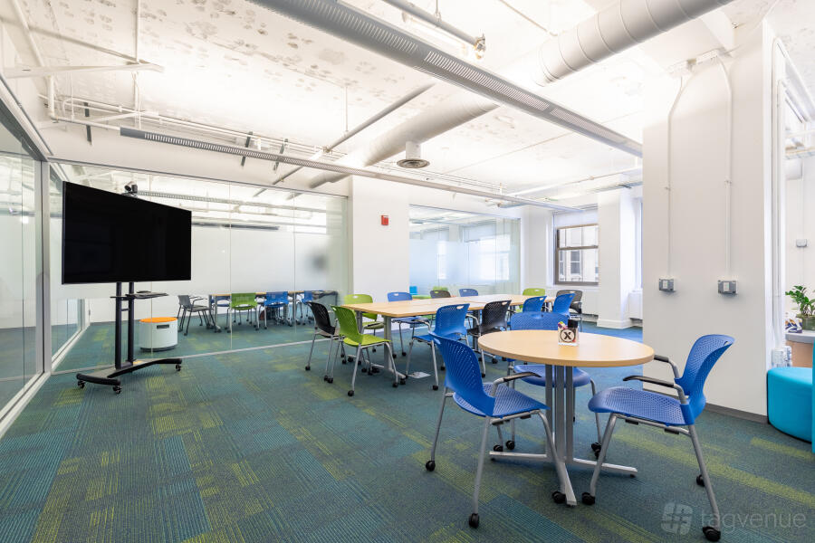 Tech Enabled Room! Collab X Tech Enabled Room! Collab X