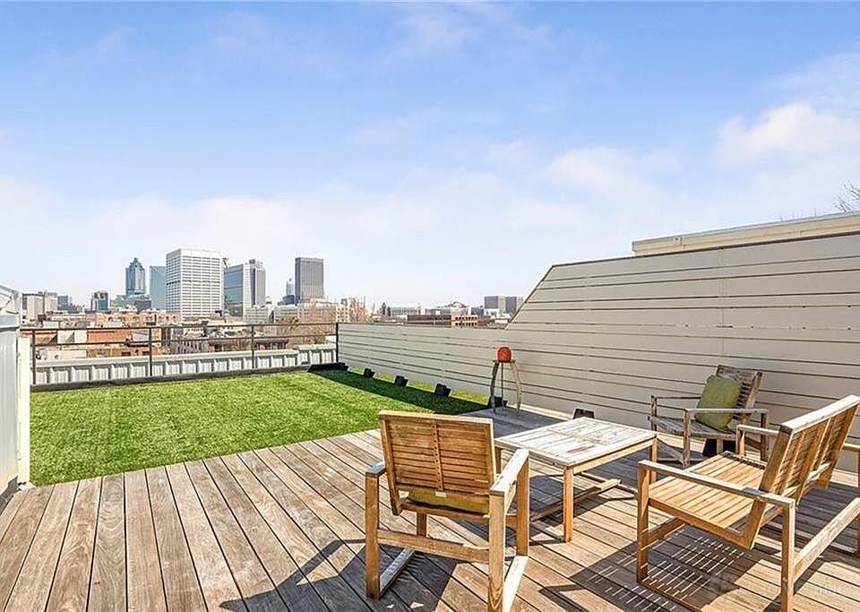 Illustration of Inside Asymmetric Gardening Sued Georgia Atlantic Penthouse Design