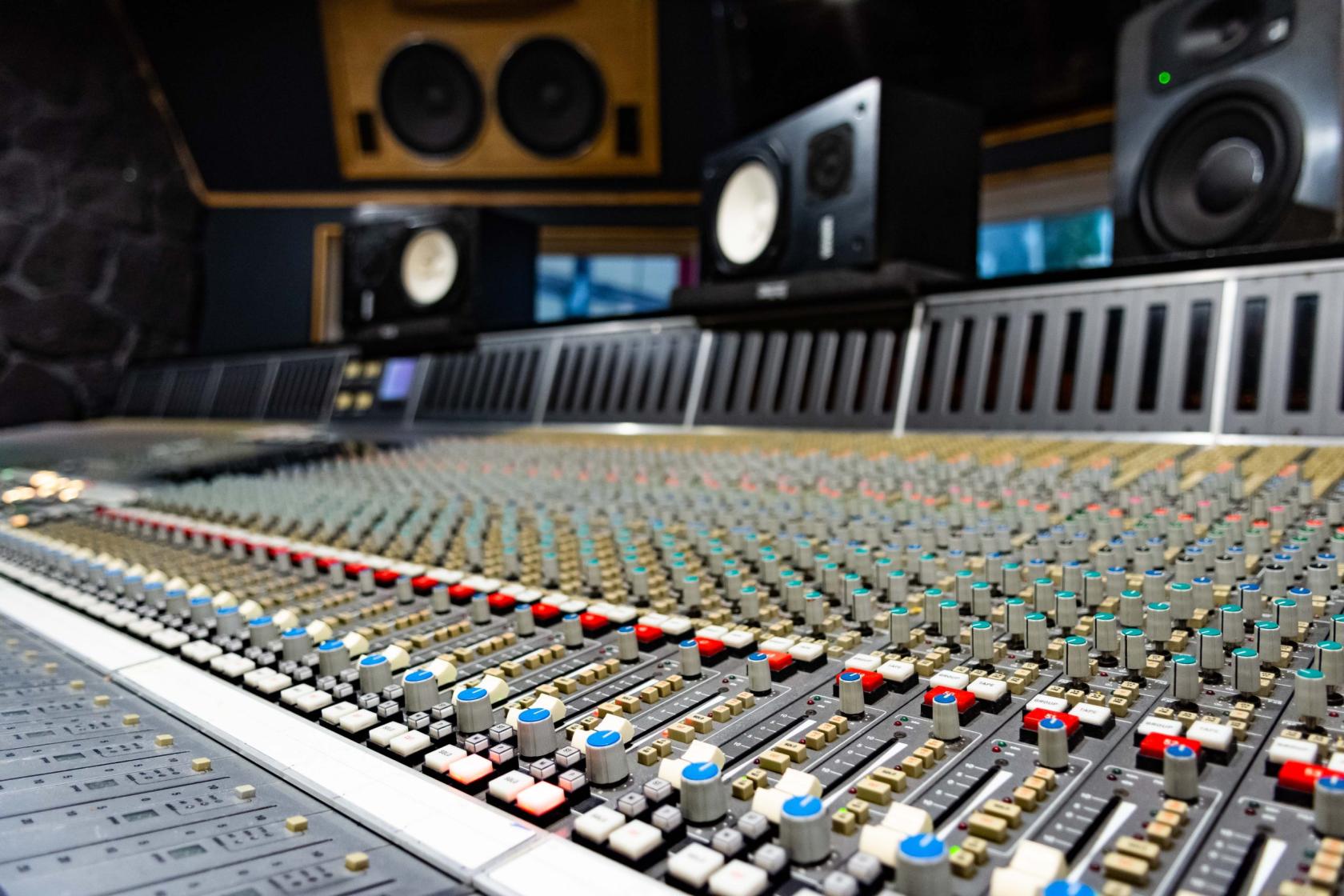 Liveroom Studio Live Room - Studio D Recording - Event Venue Rental - Tagvenue.com