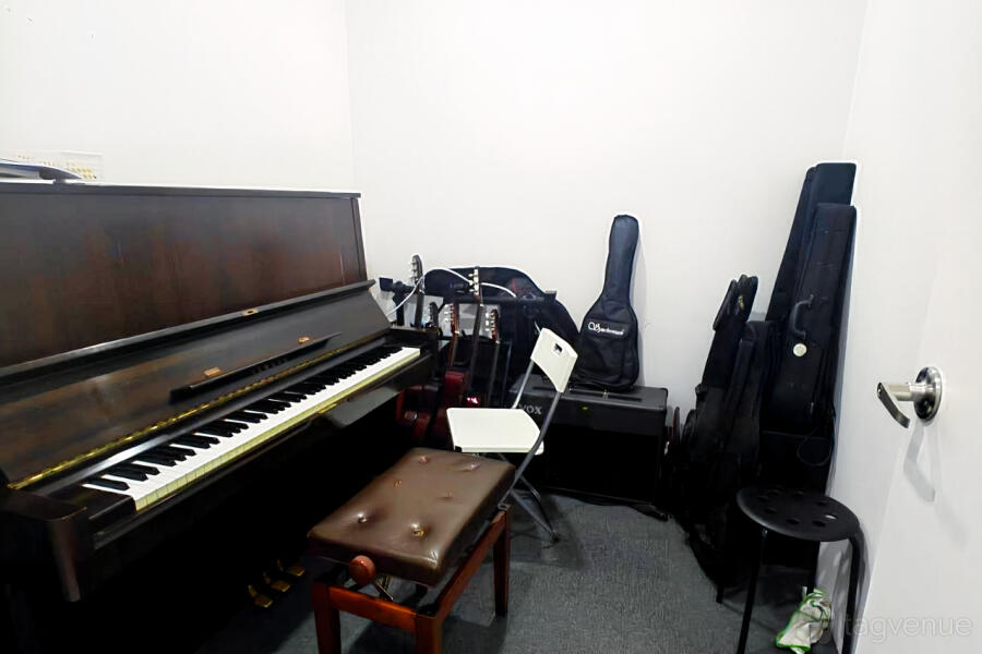 Piano Room 5 at Perfect Pitch Music School