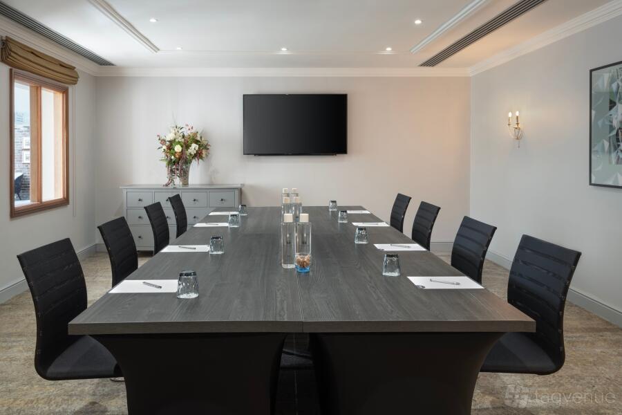 Victoria Boardroom at