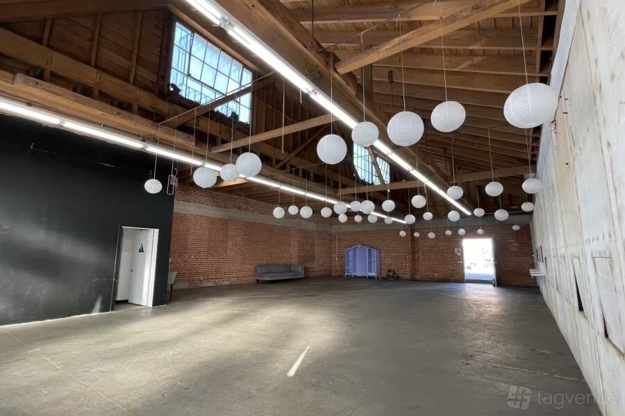 Entire Venue Entire Venue