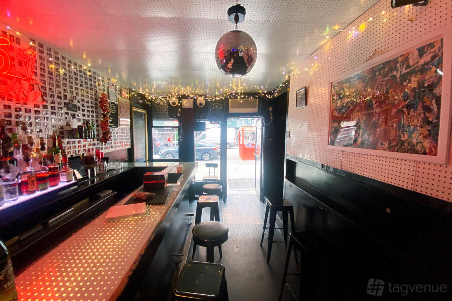 Entire Bar Entire Bar