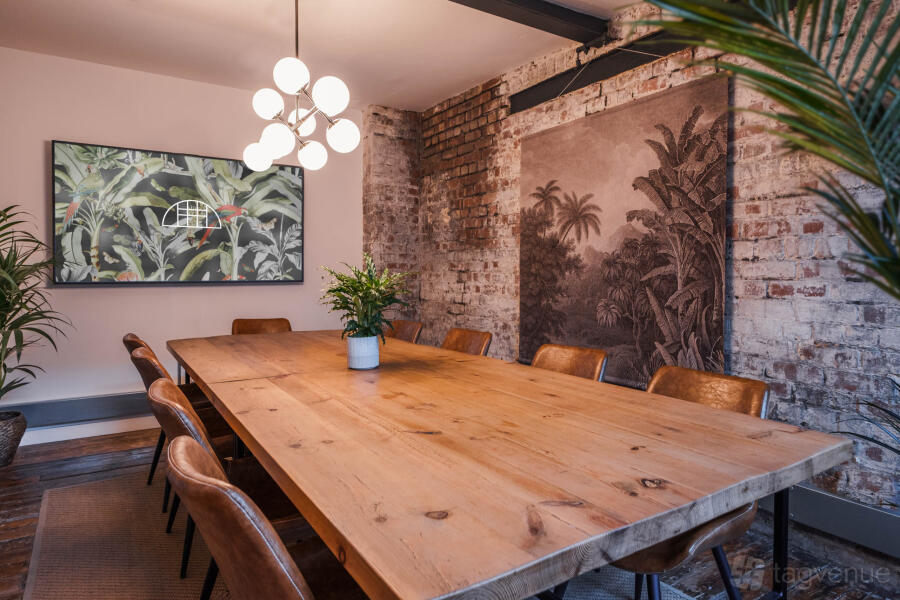 Lower Meeting Room at