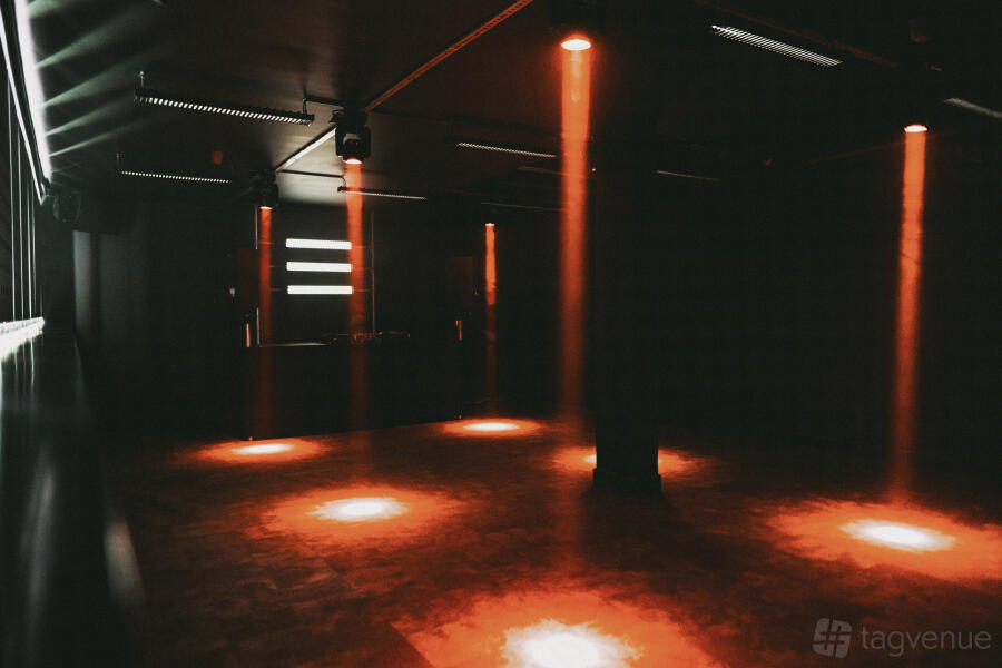 Club Area Club Area