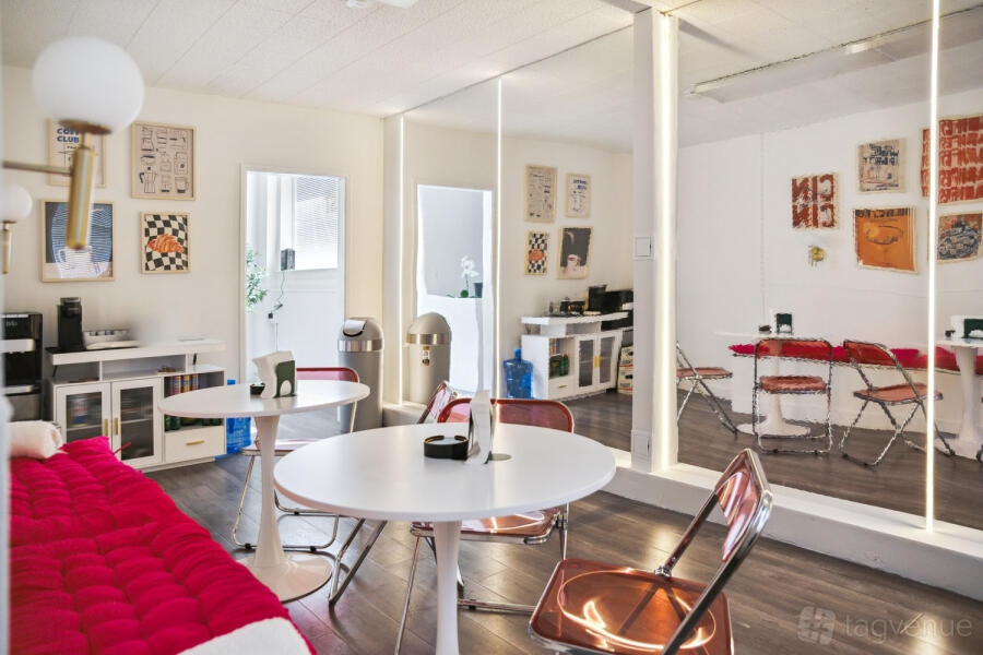 Creative Lounge&Meeting Space at