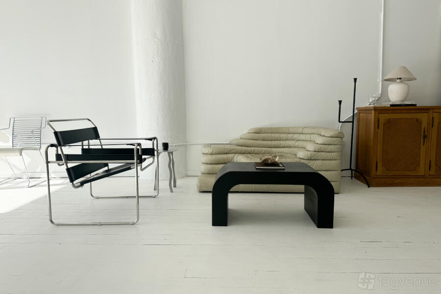 Bright + Spacious Space Bright + Spacious Space