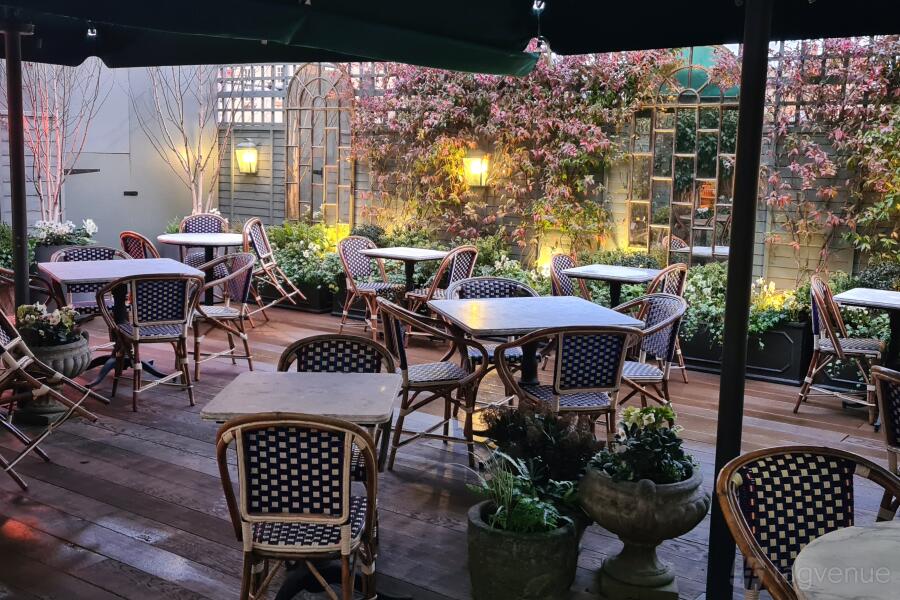 Outdoor Area Outdoor Area