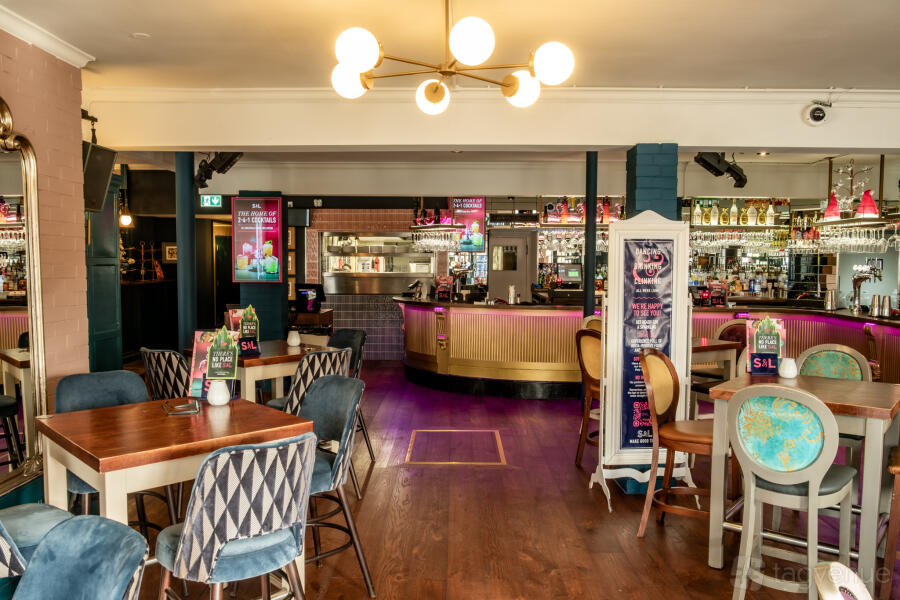Main Bar Main Bar