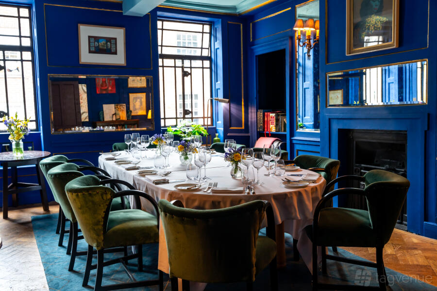 The Salon Bleu at
