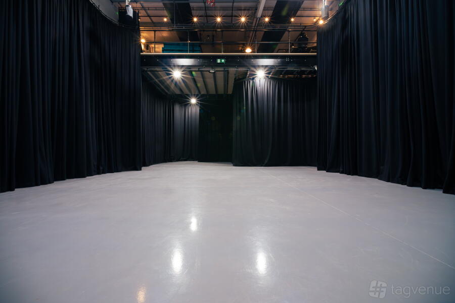 Entire Studio at Haddenham Studio