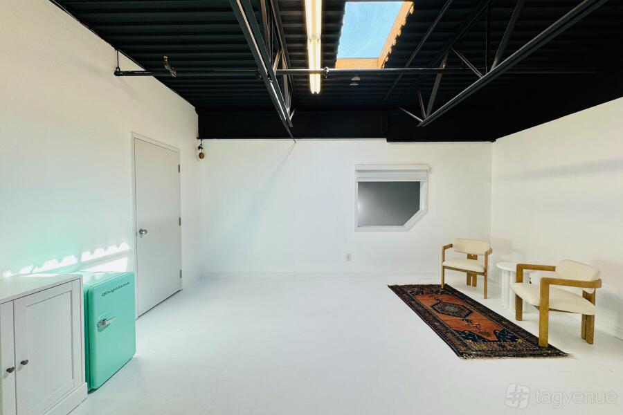 Photo and Film Studio Photo and Film Studio