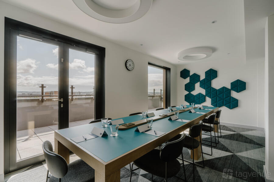 Terrace Meeting Room Terrace Meeting Room