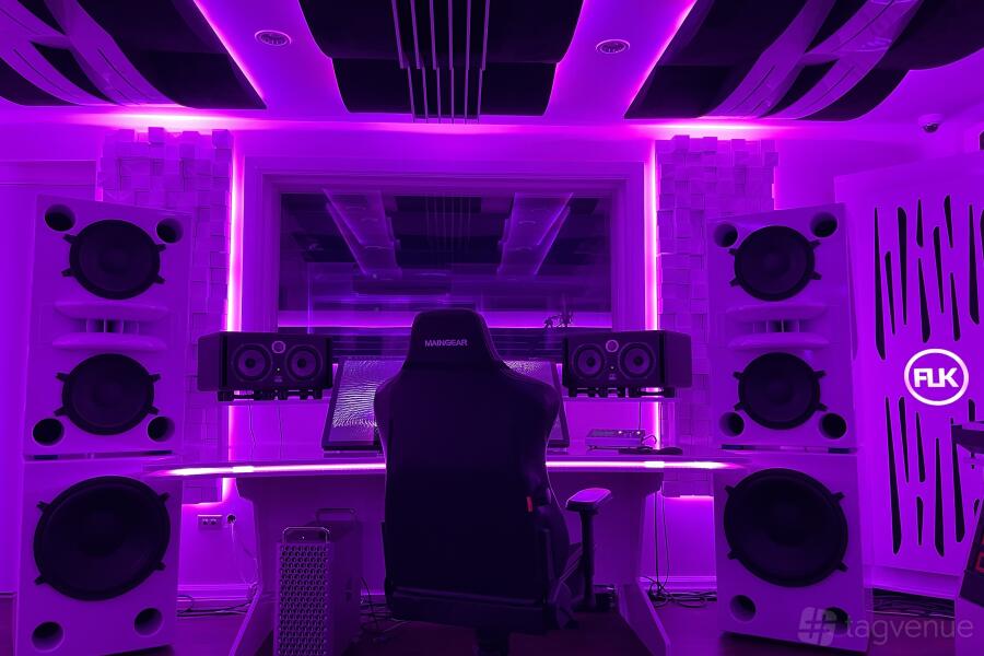 Entire Studio Entire Studio