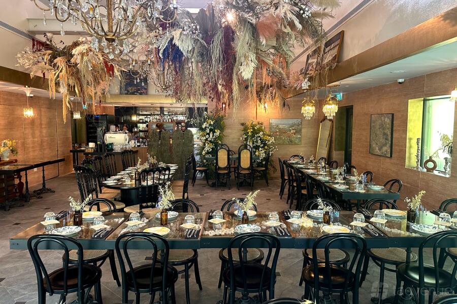 Pet Friendly Restaurant at Le Jardin