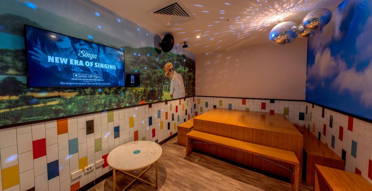 Karaoke Room 2 - Holey Moley Alexandria - Event Venue Hire - Tagvenue.com
