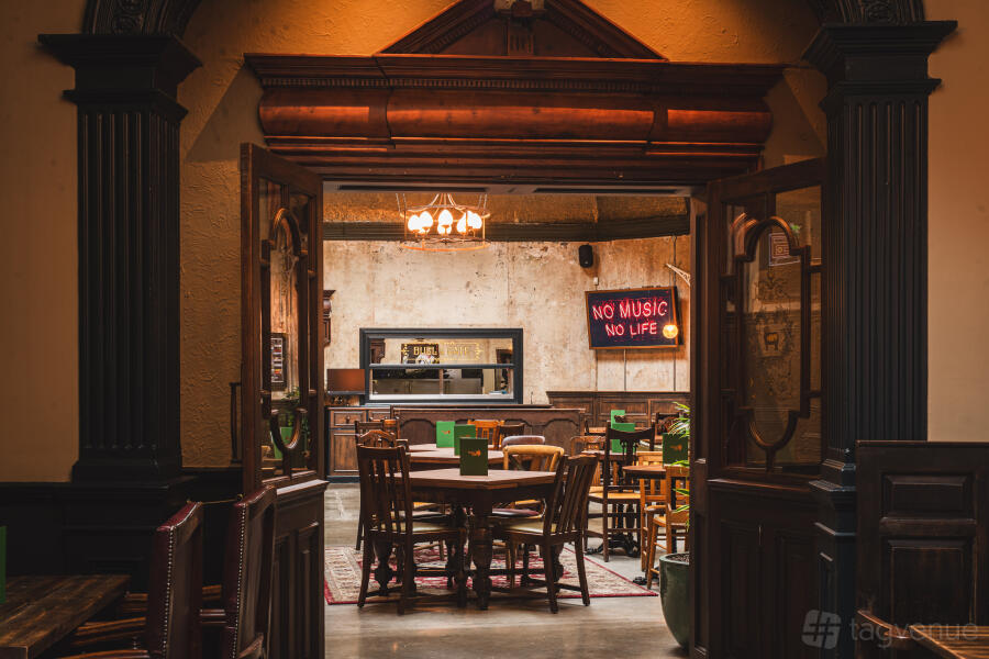 The Lynskey Room at Bull & Gate