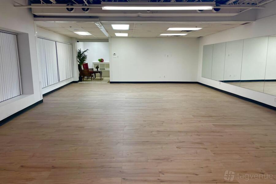 Dance Studio Dance Studio