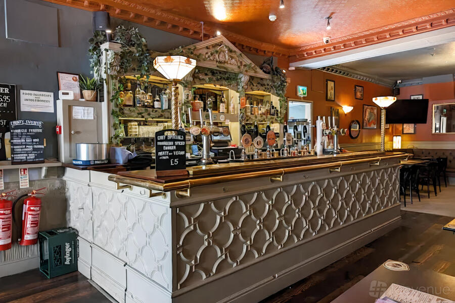 Entire Pub Entire Pub