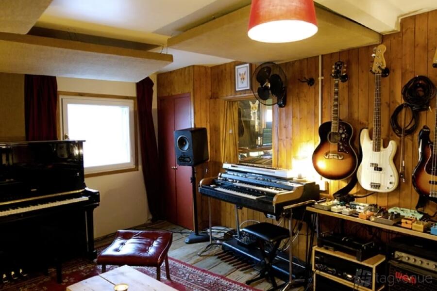 Fox Den Studios Fox Den Studios