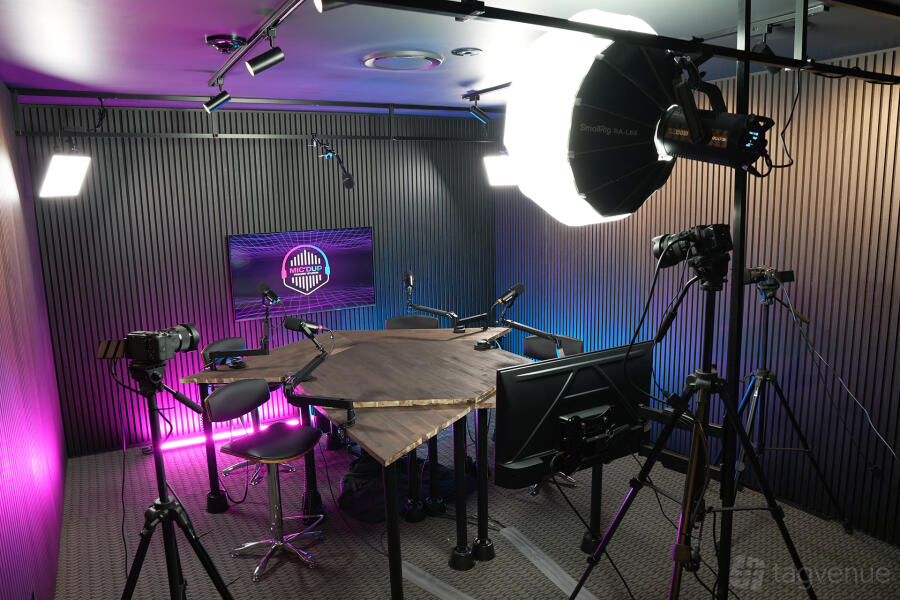 Studio 2 Studio 2