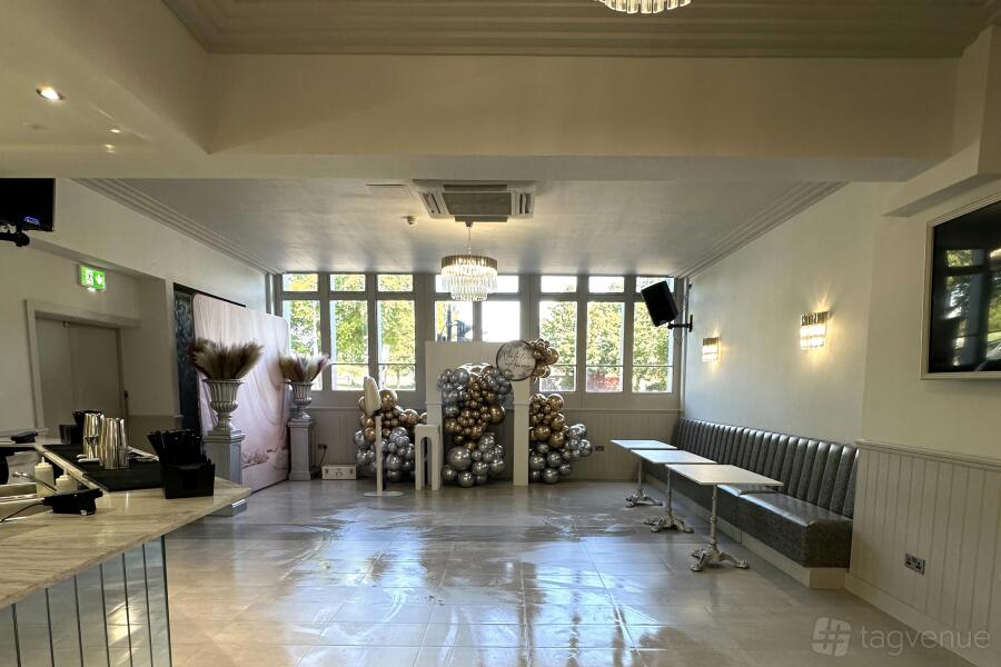 Main Space at siOn SPACES
