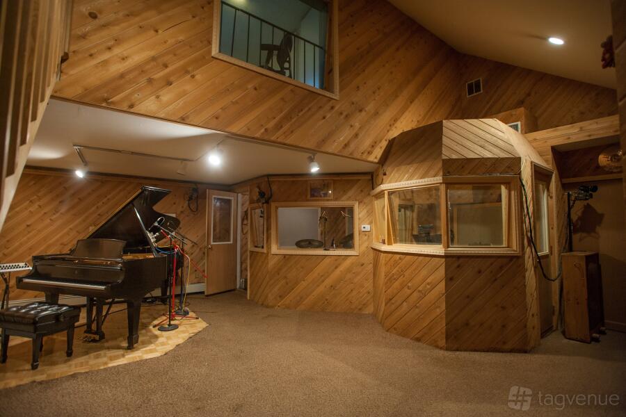 Entire Studio Entire Studio