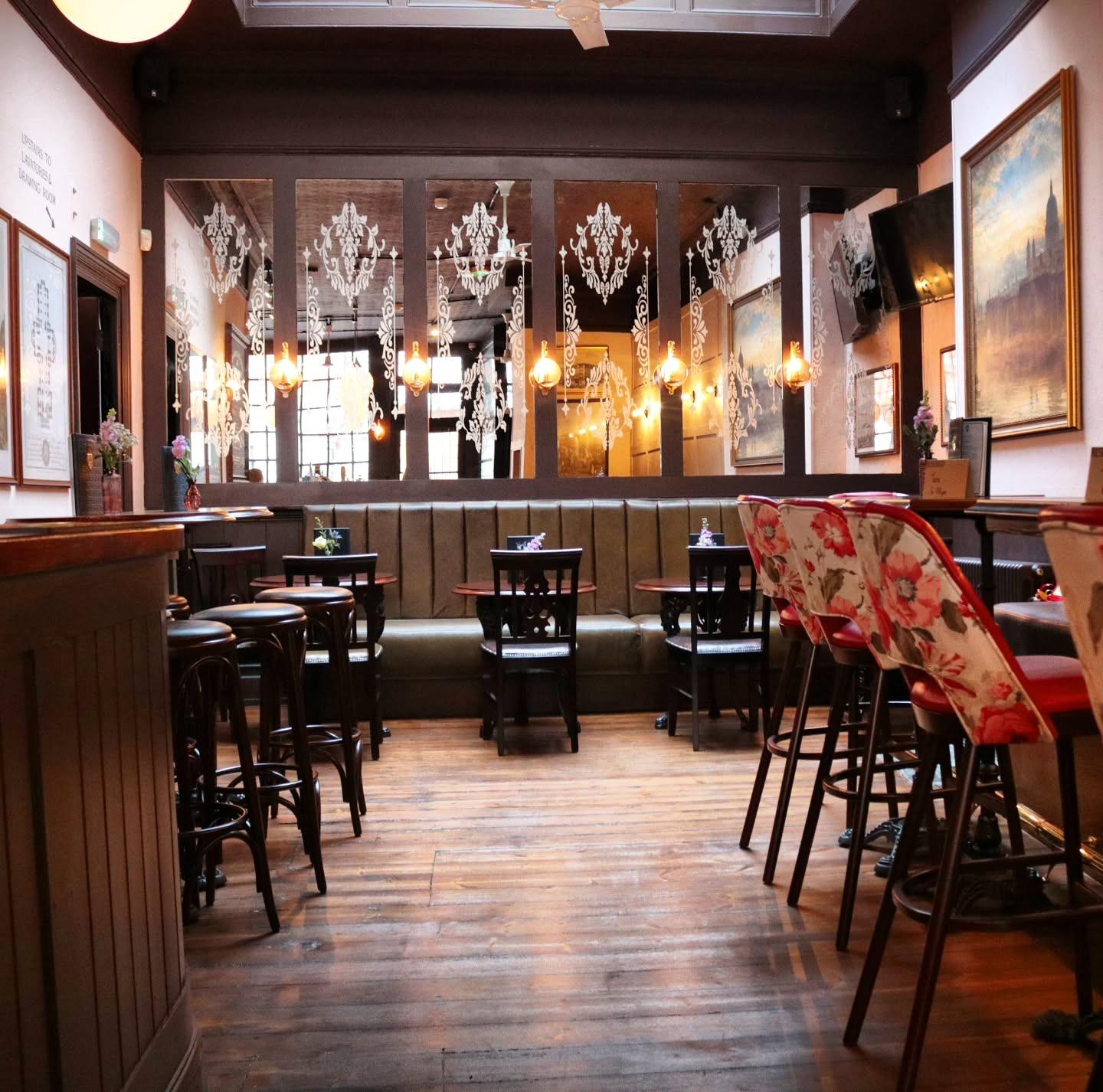 Sutton Bar Main Bar - Sutton Arms - Event Venue Hire - Tagvenue.com