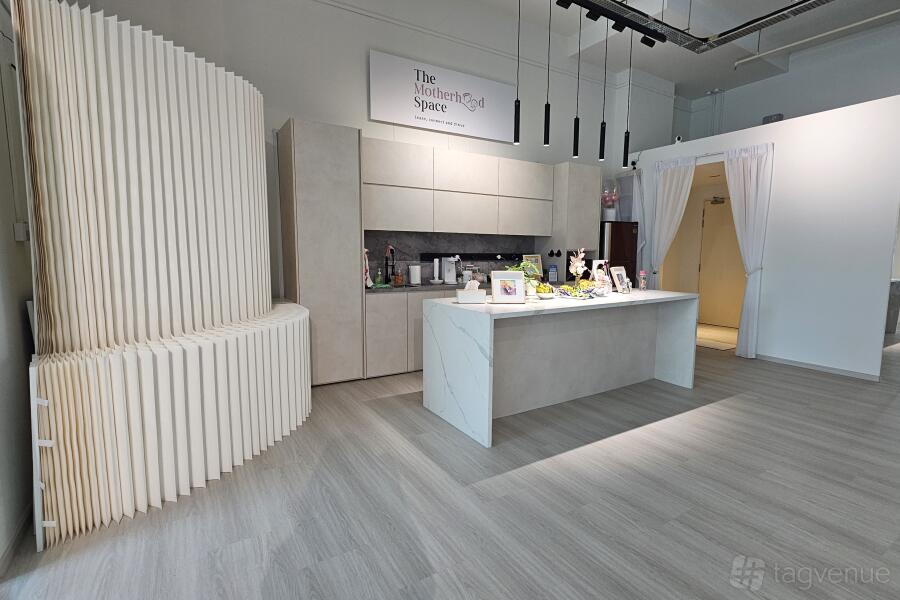 Entire Space Entire Space