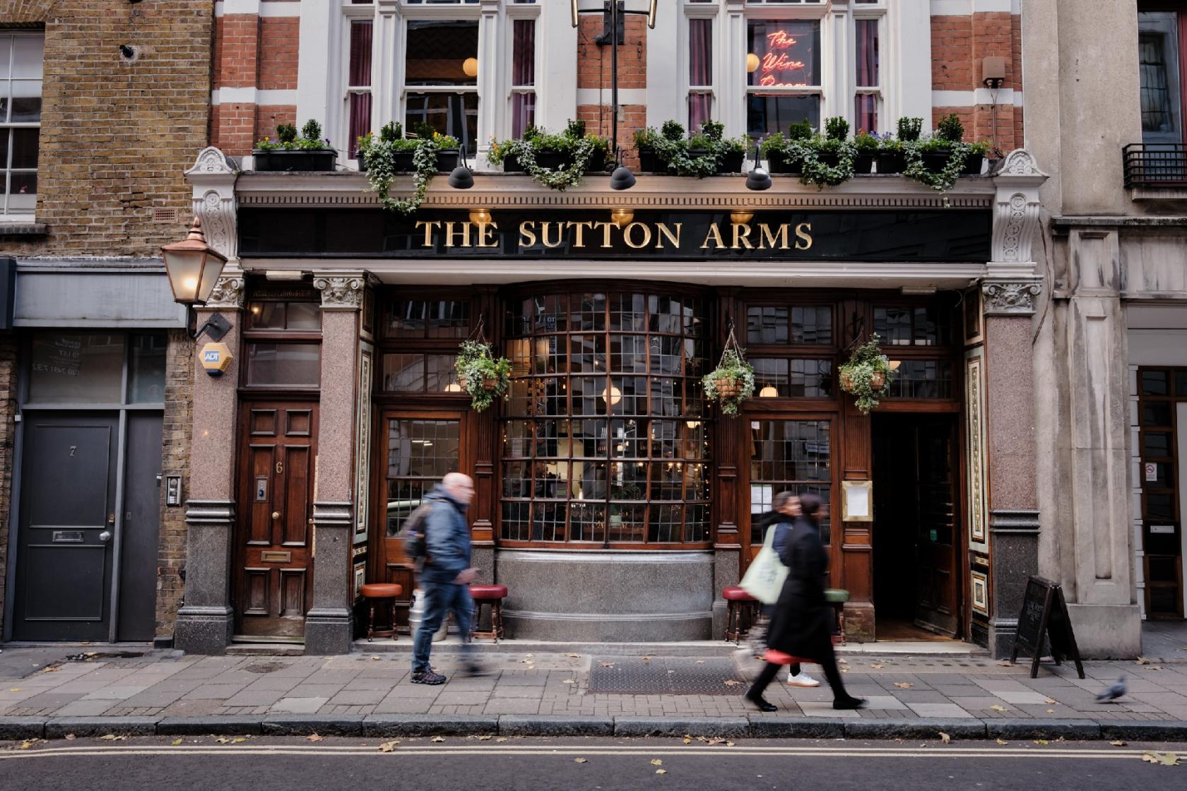 Sutton Bar Sutton Arms Venue Hire in London | Photos & Prices