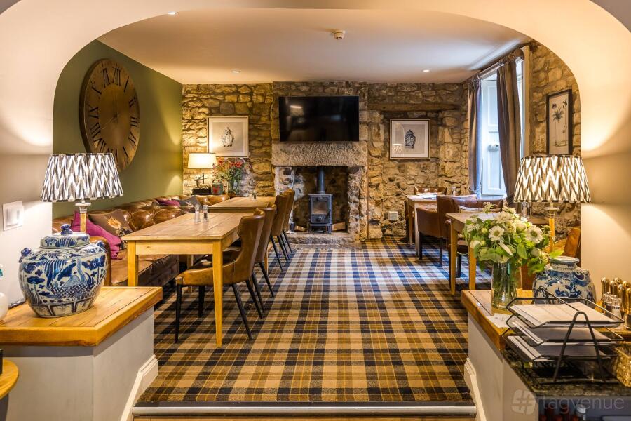 Lounge Area Lounge Area