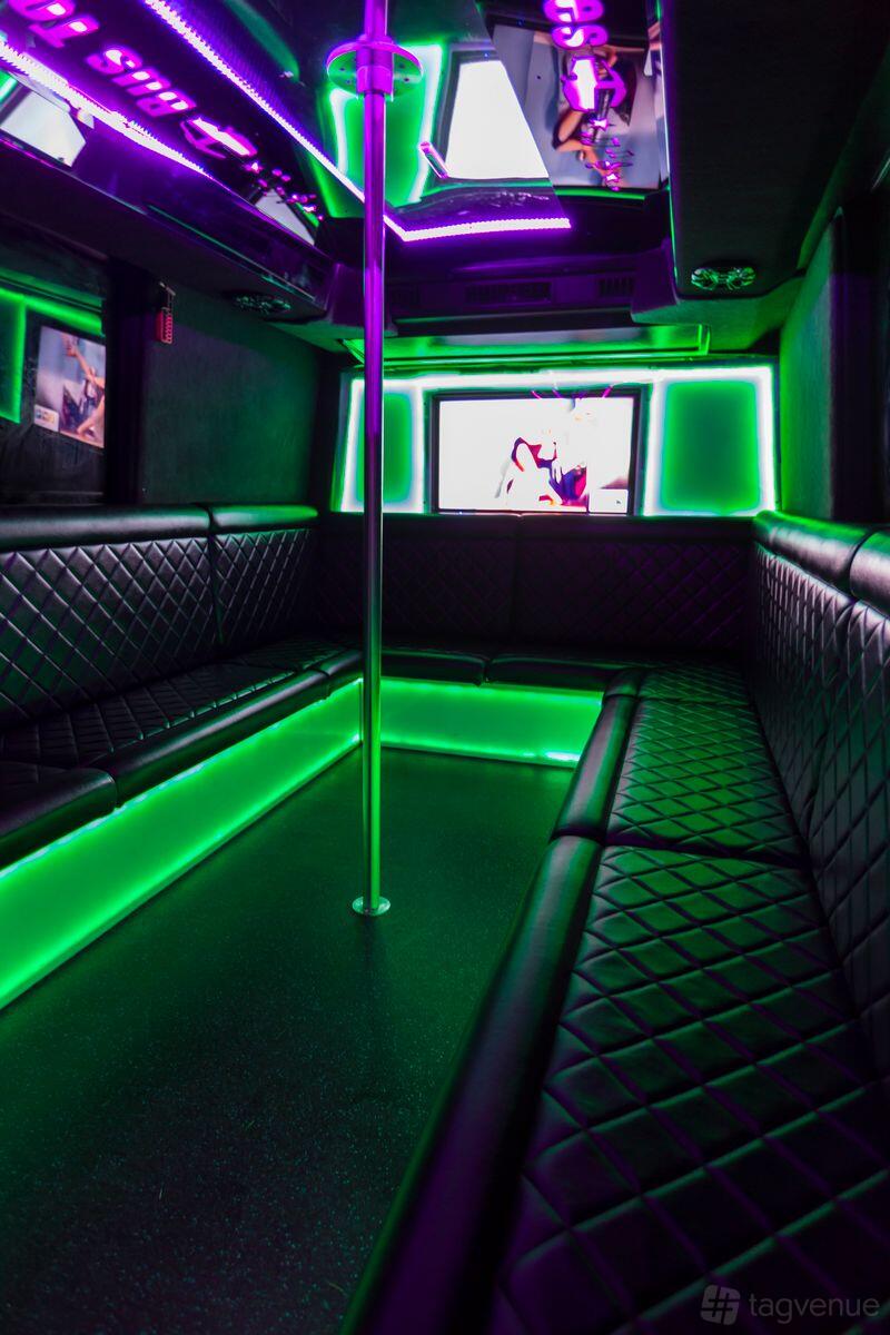 Vip Limo Bus 20-seat VIP Limo Bus - The Venga Bus - Event Venue Hire - Tagvenue.com