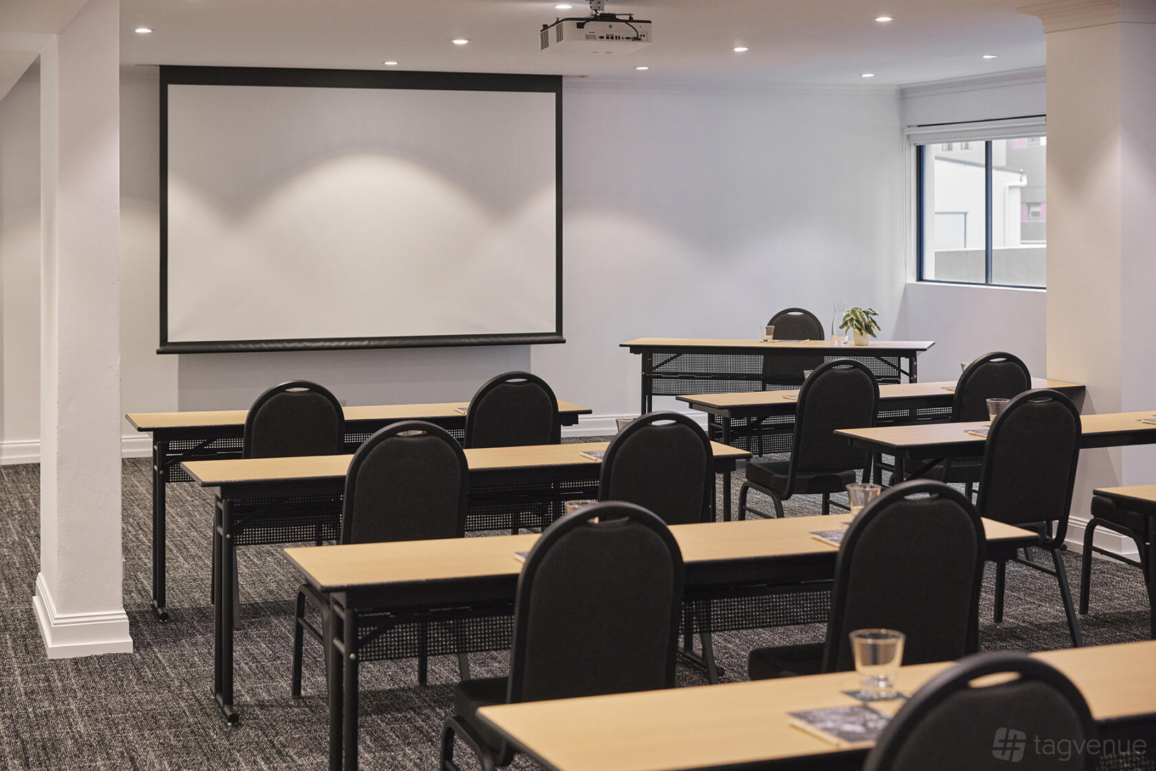 Albion Room - Rydges Sydney Central - Event Venue Hire - Tagvenue.com