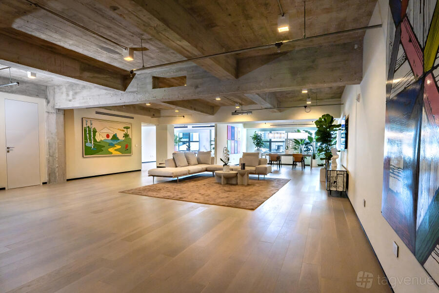Entire Space Entire Space