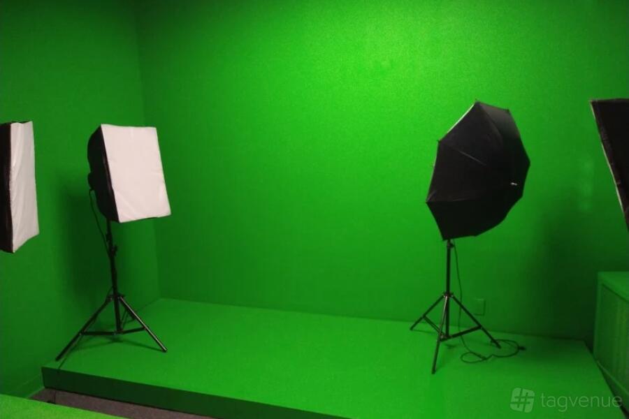 The Green Room at Pound IV Pound Studios