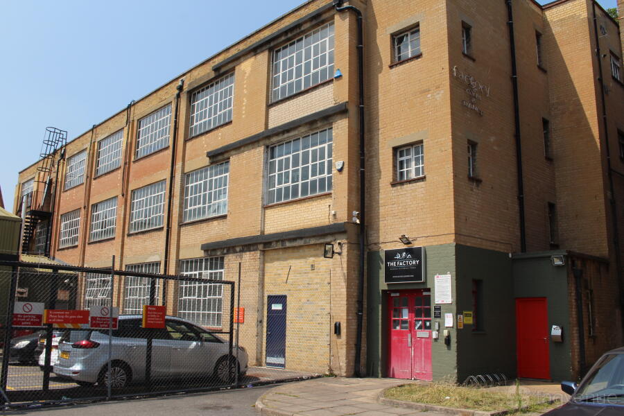 Studio 1 Studio 1