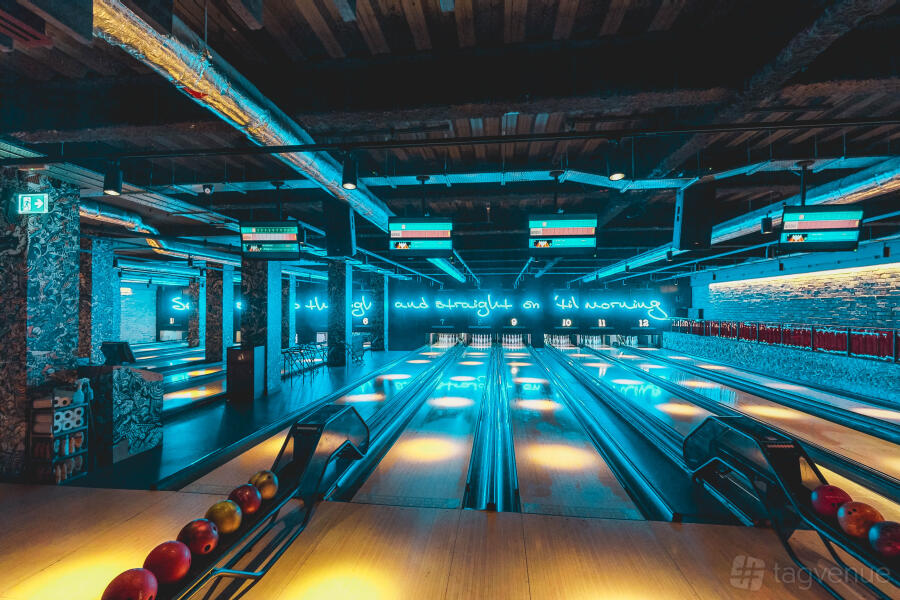 East & West Wing (Main Lanes) at