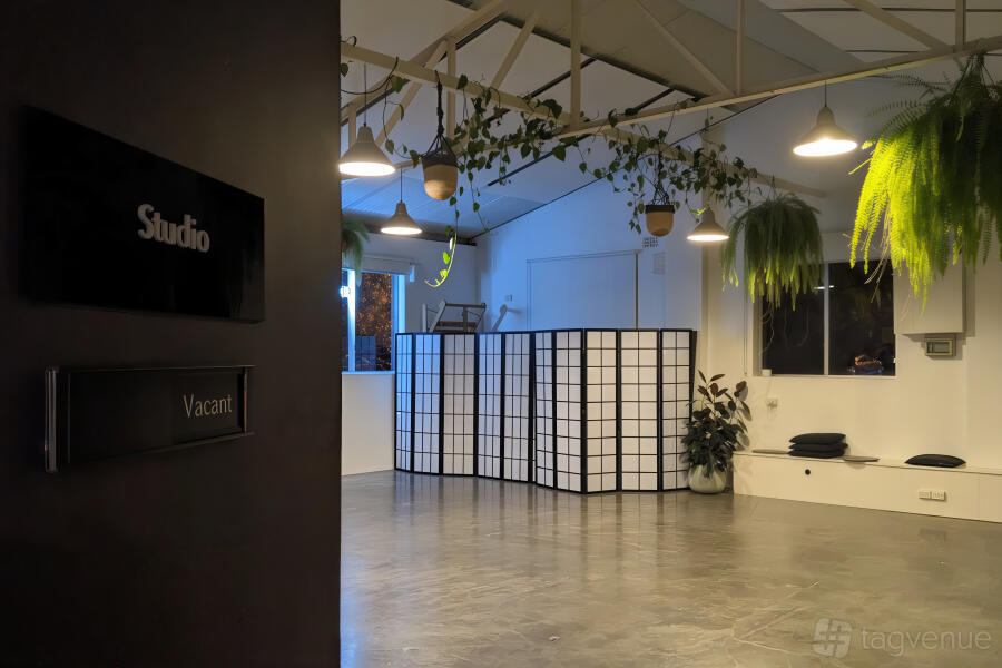 Recentre Studio Recentre Studio