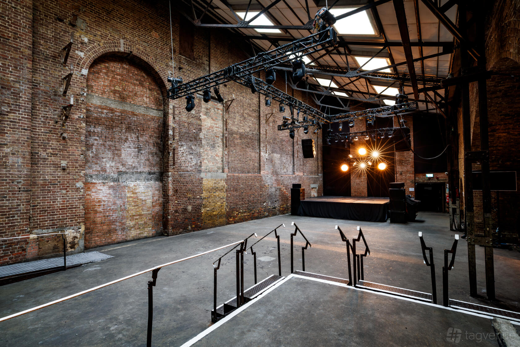 Village Underground Venue Hire In London Photos Prices village-underground-venue-hire-in-london-photos-prices