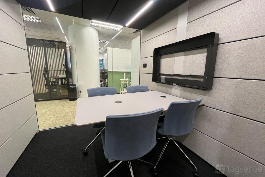 Meeting Room 2 at