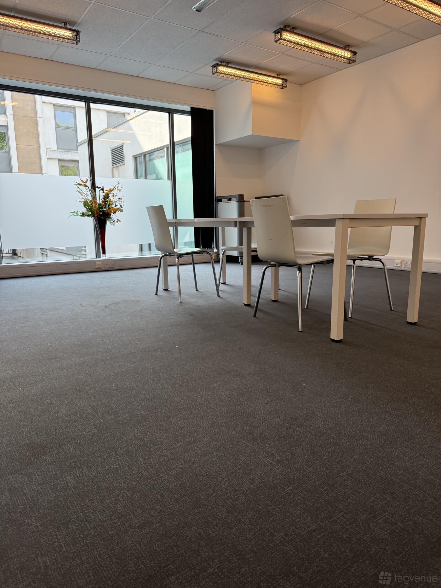Lecture Room - Steps Studios Angel - Event Venue Hire - Tagvenue.com
