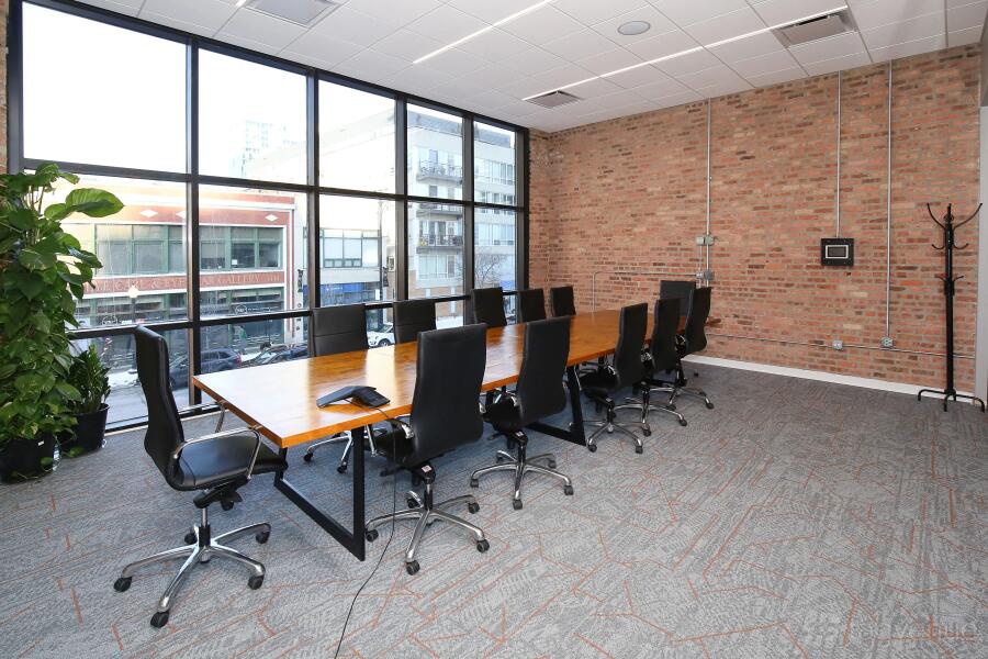 Large Conference Room Large Conference Room