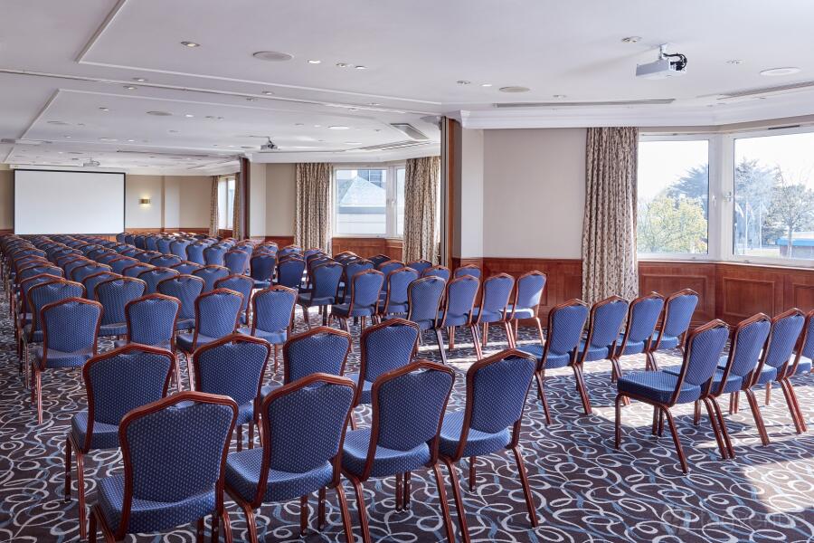 Mezzanine Suite at