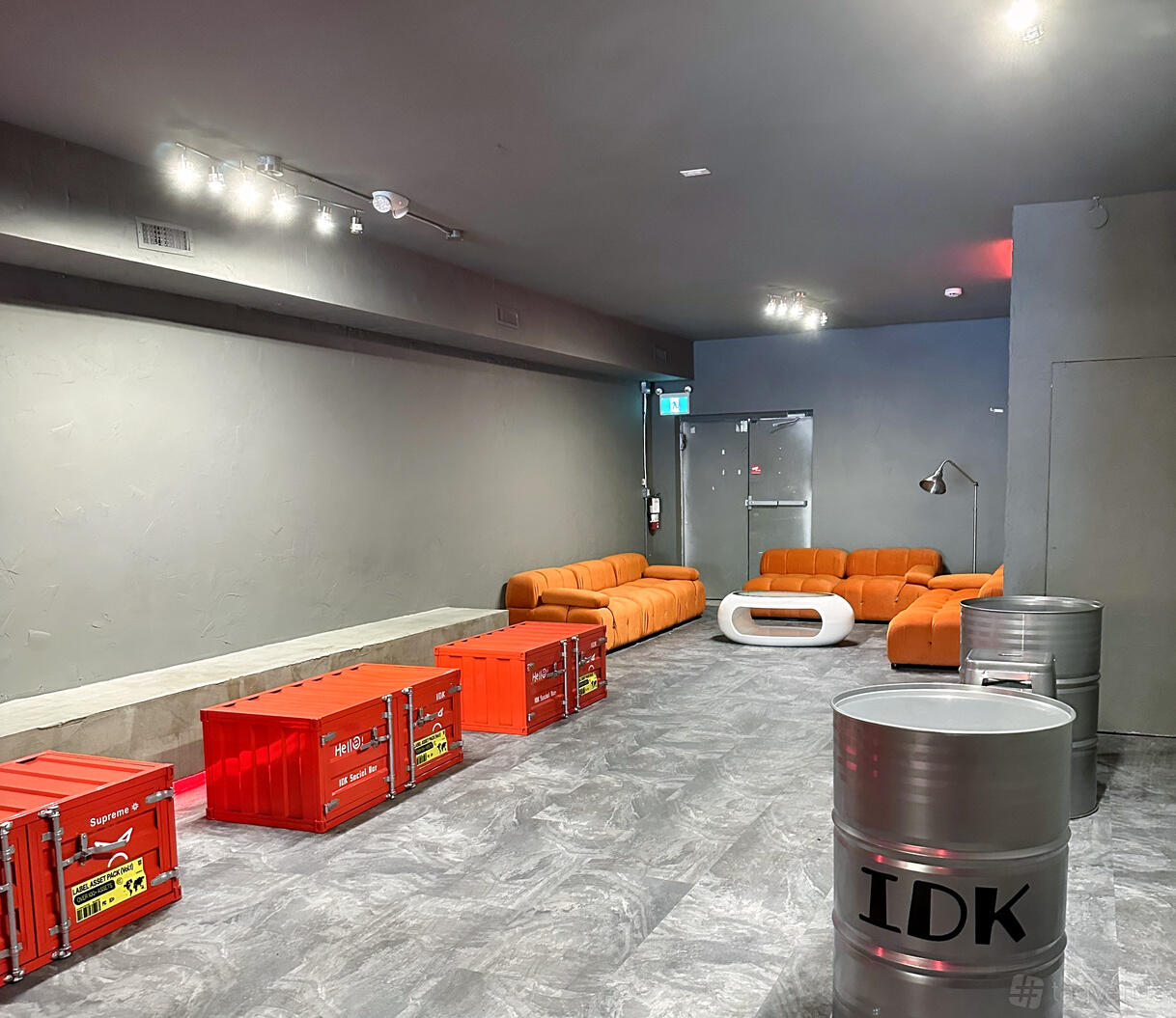 IDK Social Bar and Cafe