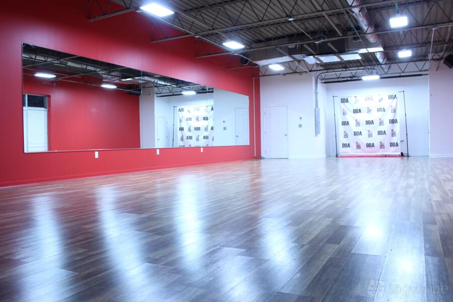 Entire Studio Entire Studio
